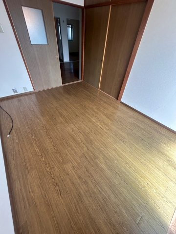 パールハイツ竹若の洋室