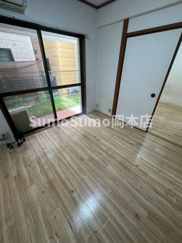 ファミネス芦屋の居間・リビング|使いやすい居間です