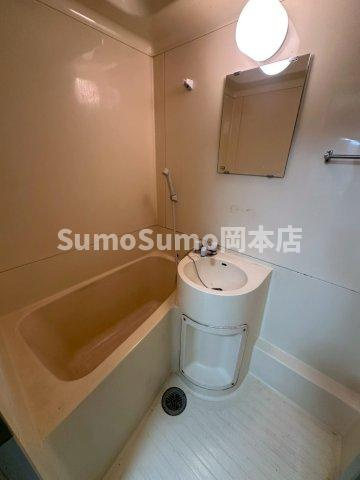 ファミネス芦屋の浴室|コンパクトで使いやすいお風呂です
