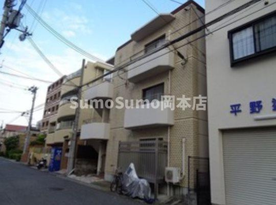ファミネス芦屋の外観|落ち着いた雰囲気の外観です