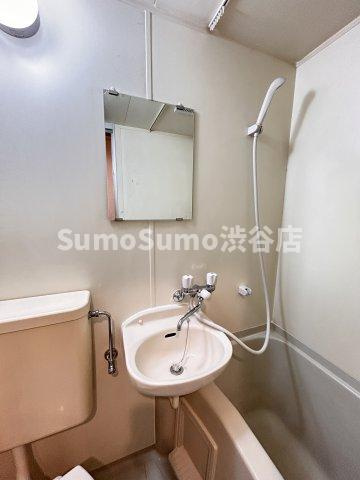 Studio　Fujitaの洗面所|明るい洗面所です