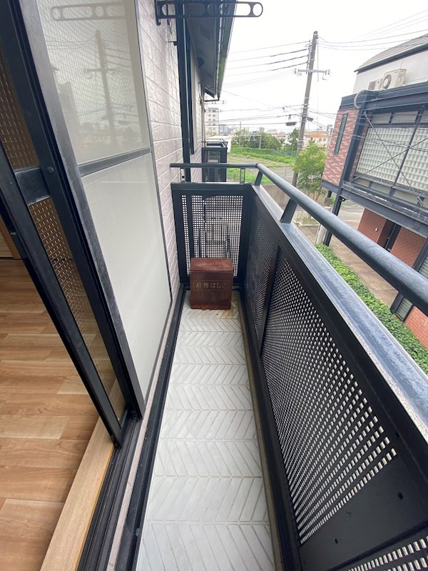 Aスクエア桜木町のバルコニー