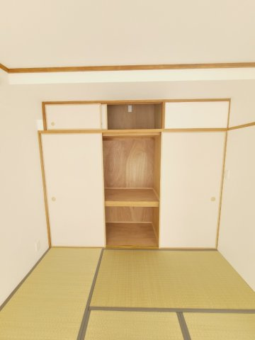 UR武庫川 23号棟の収納