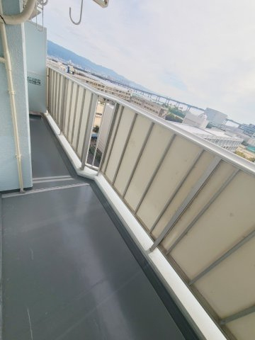 UR武庫川 23号棟のバルコニー