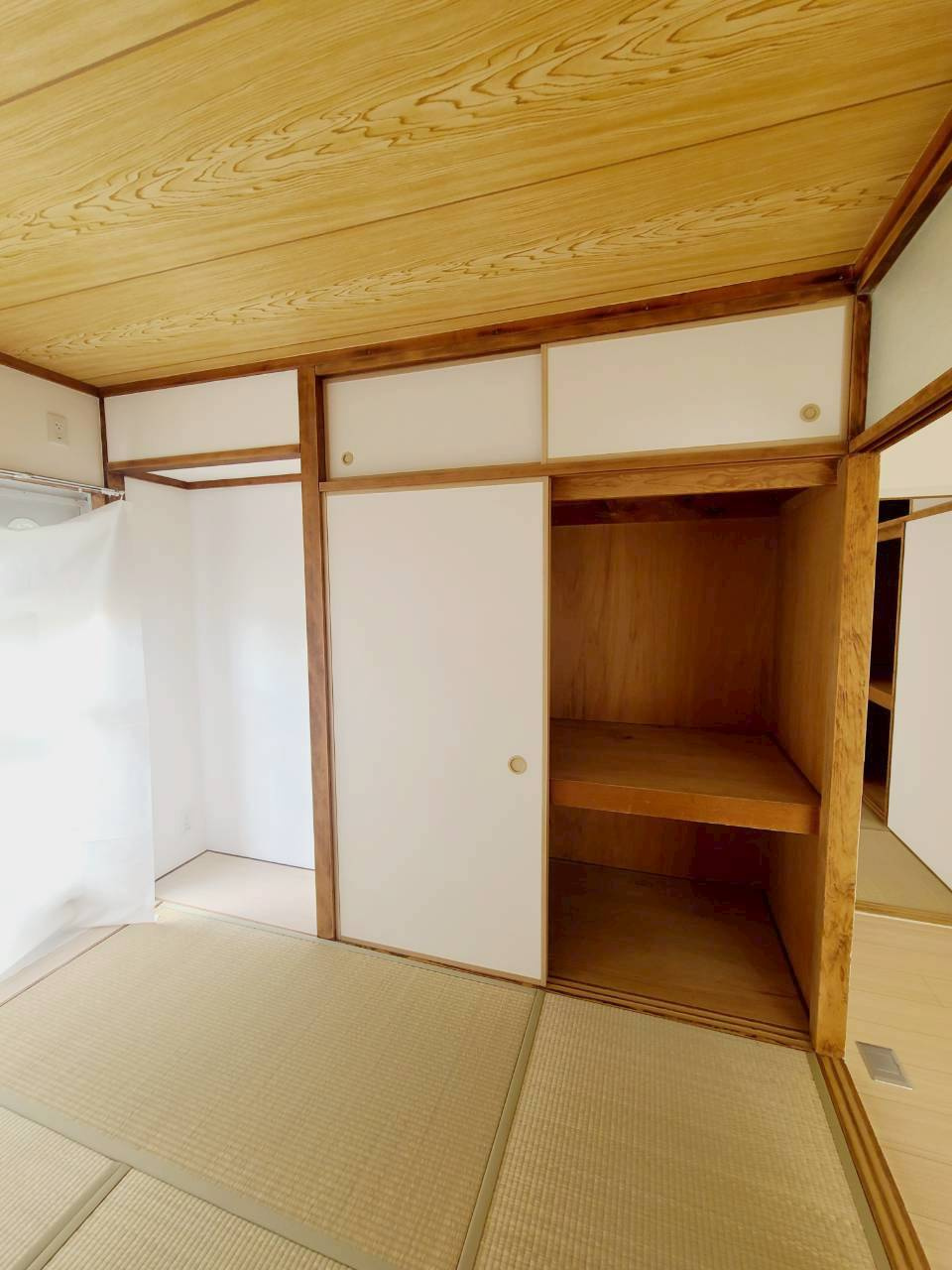 UR武庫川 12号棟の収納