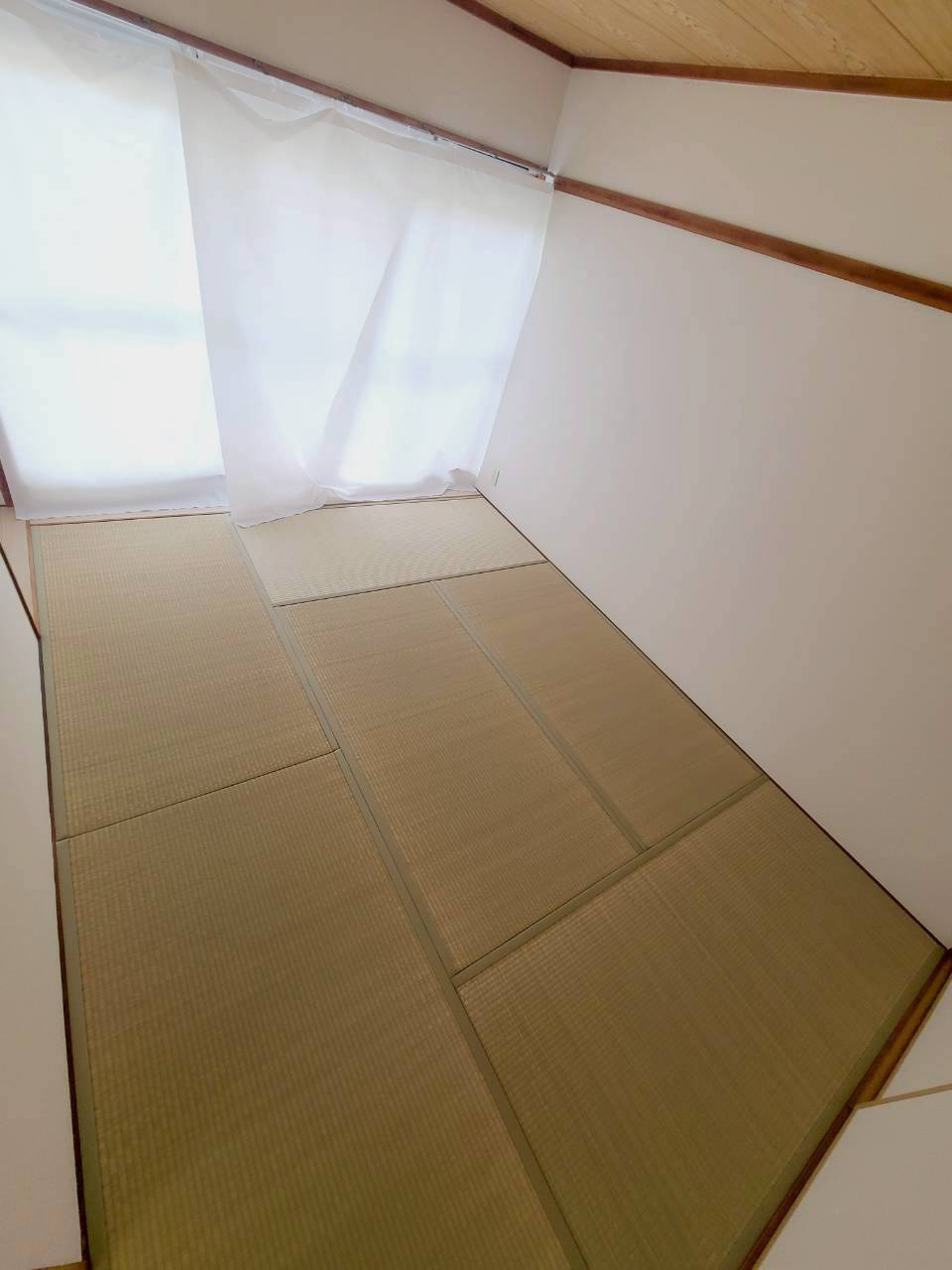 UR武庫川 12号棟の寝室