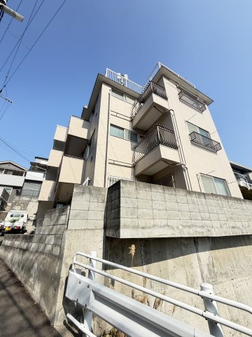 ロイヤル中山手