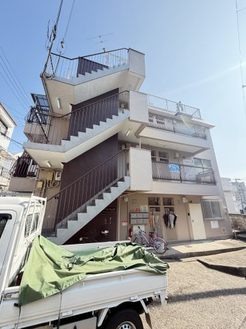 ロイヤル中山手の外観