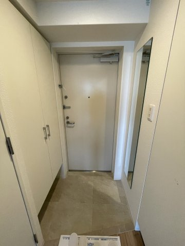 セレニテ神戸ミラクノールの玄関