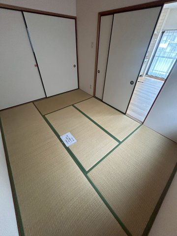 サクシード甲子園の和室