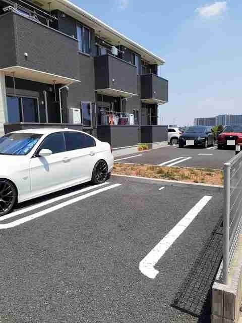 ステラハウスの駐車場|駐車場があるので、車を買う予定の方も安心です
