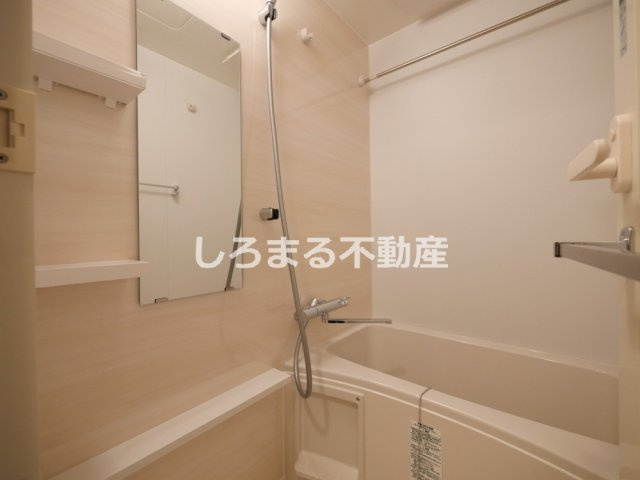 コンフォリア・リヴ博労町一丁目Ｑの浴室