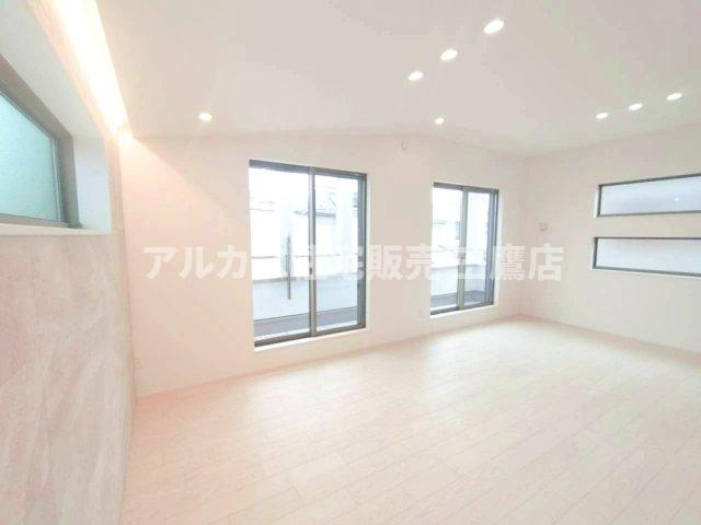 井の頭線 久我山駅 10分 新築戸建 杉並区久我山4丁目の居間・リビング
