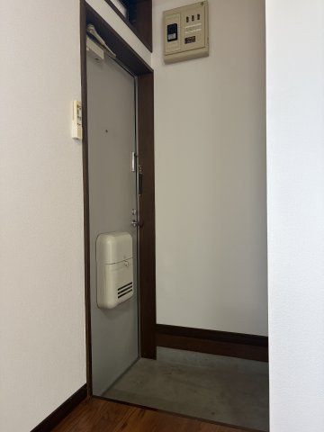 サンハイツミナミＢの玄関