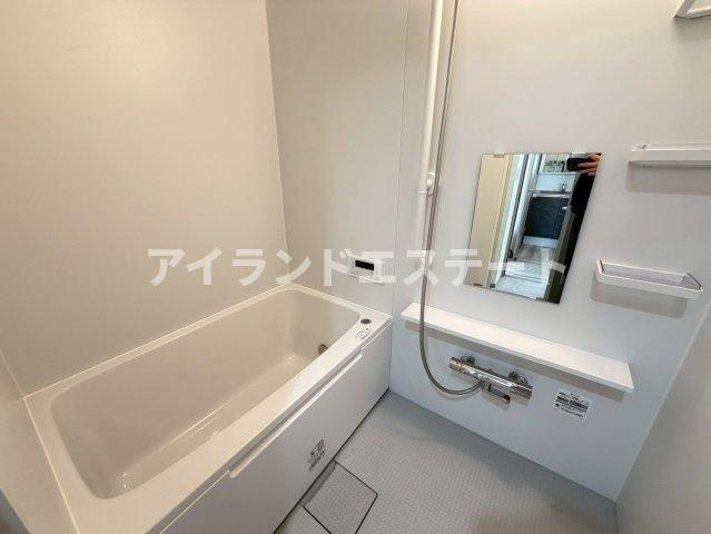 COCOL.POINT　リノベーション　1フロア2住戸　3方角住戸の浴室