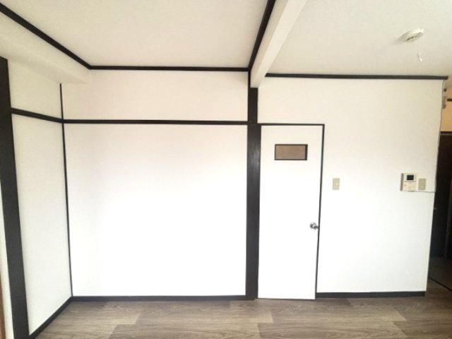 みやマンションの洋室