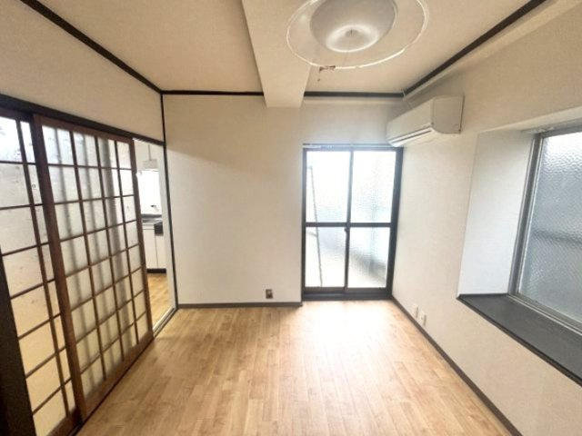みやマンションの居間・リビング