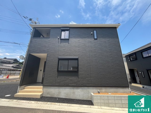 29日(土)30日(日)現地ご見学可能！　枚方市釈尊寺町　全13邸の外観|安心の10年保証！外観を美しく保ち、雨水で汚れを落とします！気になることがありましたら、お気軽にお問い合わせください！