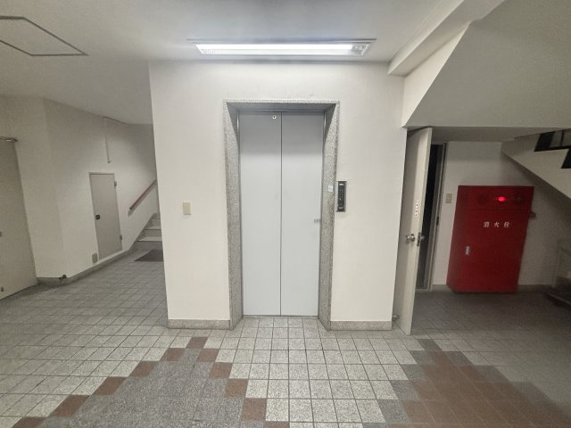 日生住吉コープのエントランス