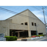 図書館「坂戸市立中央図書館まで1036ｍ」
