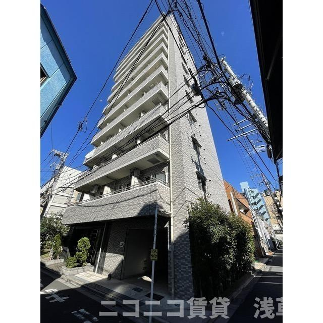 プレール・ドゥーク西大島駅前