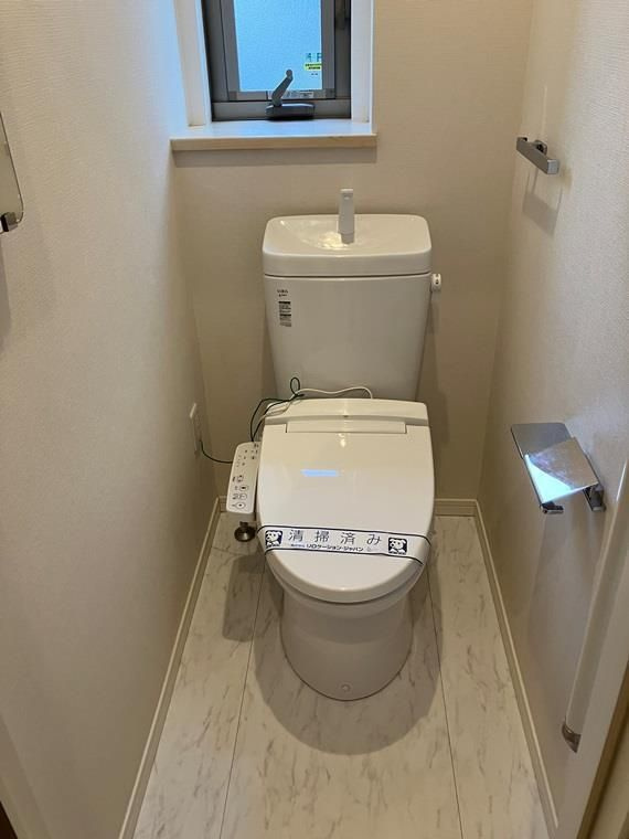 手賀の杜戸建のトイレ|ゆったりとした空間のトイレです