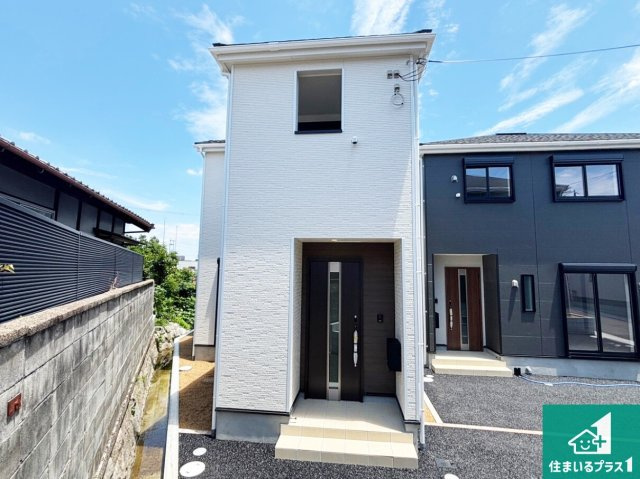 ■枚方市釈尊寺町　第4期　新築一戸建ての外観|お客様に長く安心して住んでいだだける事にこだわった家づくり！住んでからのアフターサービスにもしっかりと取り組んでいます！