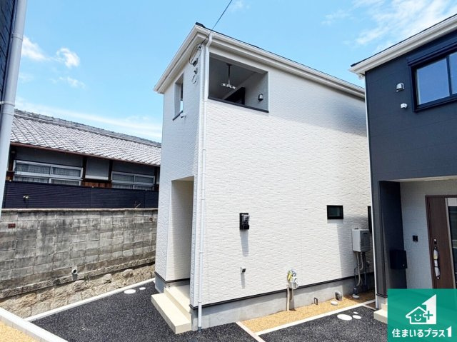 ■枚方市釈尊寺町　第4期　新築一戸建ての外観|お客様に長く安心して住んでいだだける事にこだわった家づくり！住んでからのアフターサービスにもしっかりと取り組んでいます！