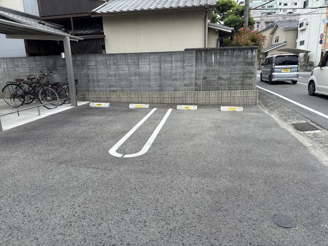 シャーメゾン　姫路Wの駐車場