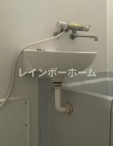 スタジオ北柏の洗面所|スペースが確保できる洗面所です