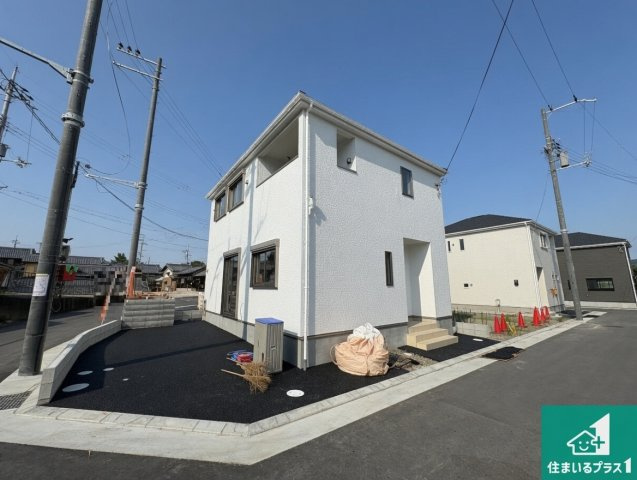 ■枚方市釈尊寺町　第4期　新築一戸建ての外観|お客様に長く安心して住んでいだだける事にこだわった家づくり！住んでからのアフターサービスにもしっかりと取り組んでいます！