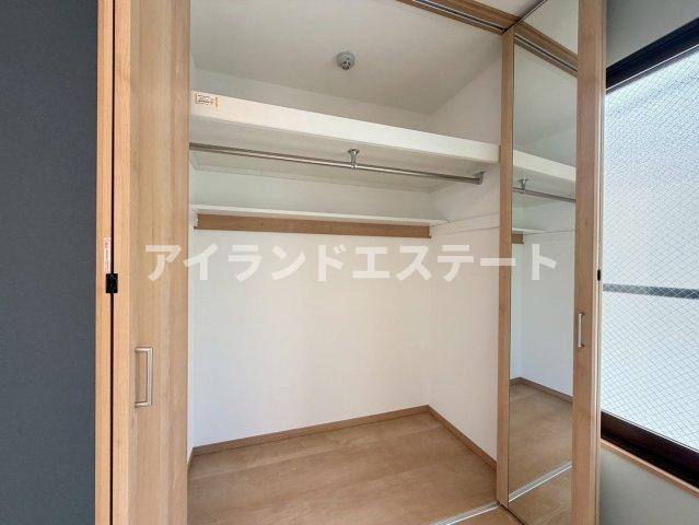 COCOL.POINT　リノベーション　1フロア2住戸　3方角住戸の収納