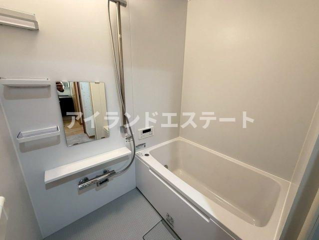 COCOL.POINT　リノベーション　1フロア2住戸　3方角住戸の浴室