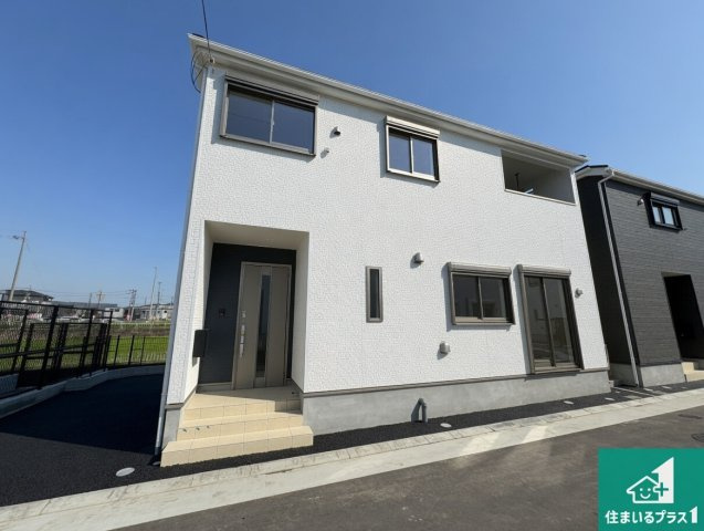 ■枚方市釈尊寺町　第4期　新築一戸建ての外観|安心の10年保証！外観を美しく保ち、雨水で汚れを落とします！気になることがありましたら、お気軽にお問い合わせください！