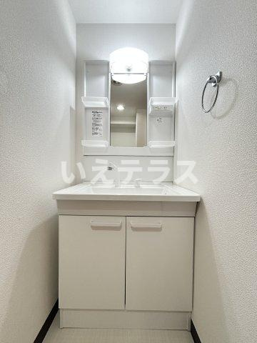高取台ロイヤルマンションの独立洗面台