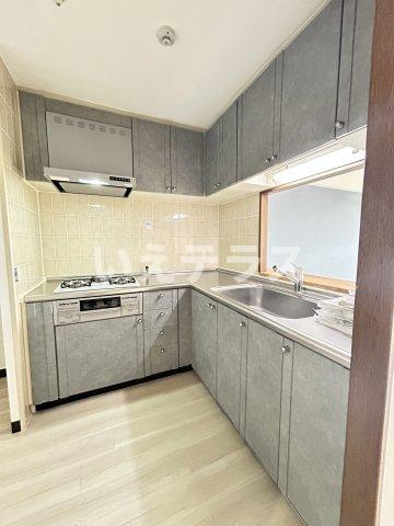 高取台ロイヤルマンションのキッチン