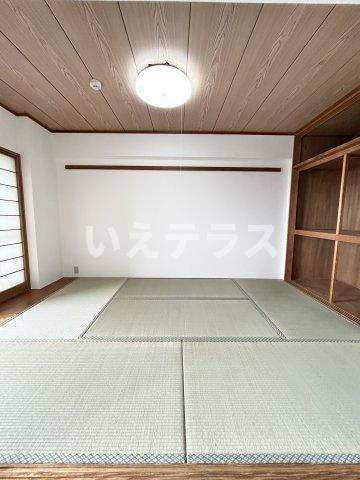 高取台ロイヤルマンションの和室