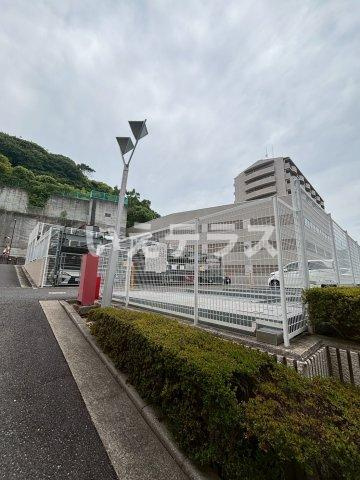 高取台ロイヤルマンションの駐車場