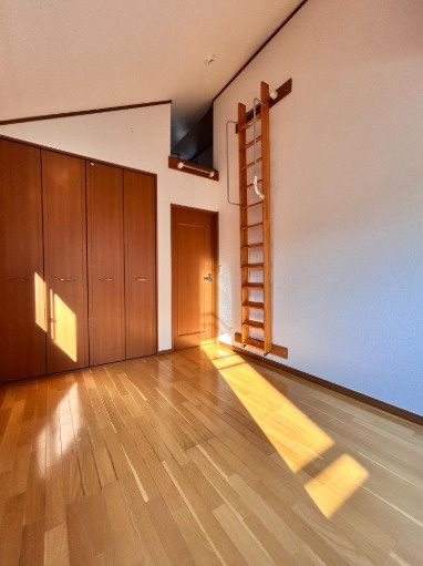 厚木市上荻野　中古戸建の洋室