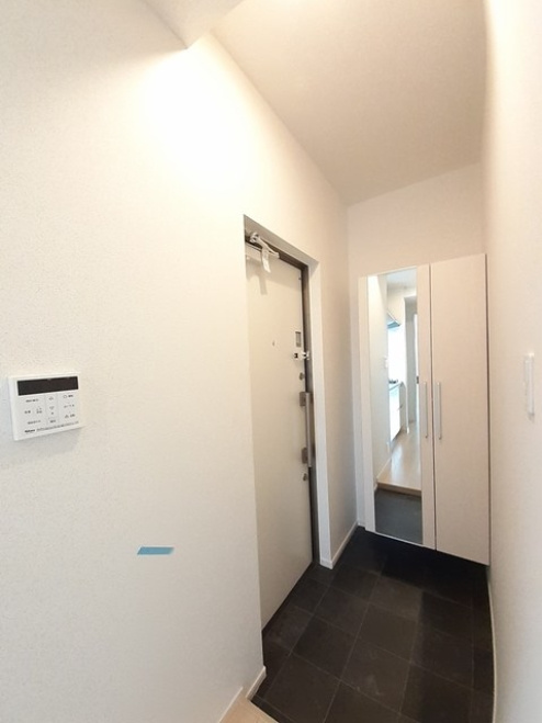 ディアーテBの玄関