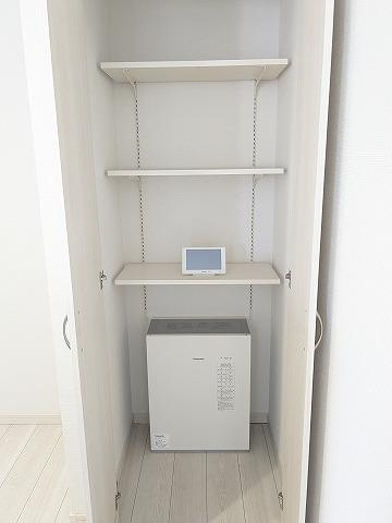 出口5丁目　中古一戸建ての収納|キッチンの収納
■物件内覧・資金計画相談・住宅ローン相談、リフォーム相談、お問合せ受付中■
※当日・翌日のご内覧、ご相談はお電話でのお問合せがスムーズです！