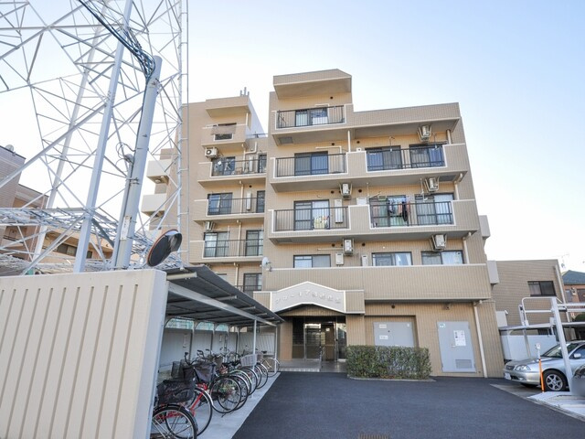 グローリア初穂綾瀬の外観|ペット飼育可能な新耐震基準マンション、グローリア初穂綾瀬は即日現地案内可能となっておりますので、お気軽にお問い合わせください！