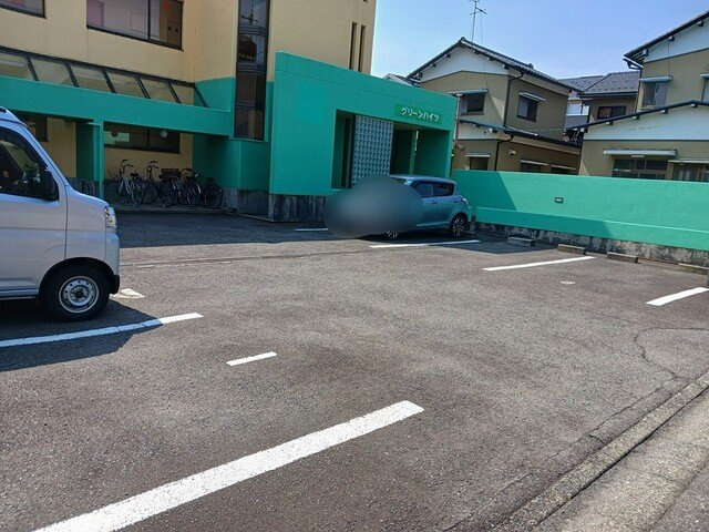 グリーンハイツの駐車場