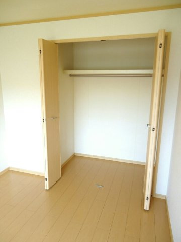 エルディムナツメＤの収納|たっぷりとした収納スペースです