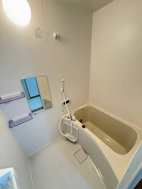 山口マンションの浴室|日々の疲れを癒すお風呂付です