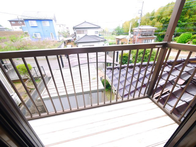 八街市文違　中古戸建のバルコニー|内装リフォーム済み令和8年4月 カーポート駐車2台（並列） IH システムキッチン・2階にもトイレ