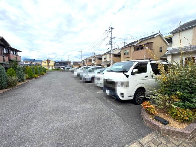 スプランデュール　Ａ棟の駐車場