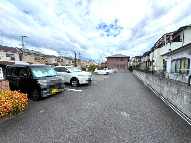 スプランデュール　Ａ棟の駐車場