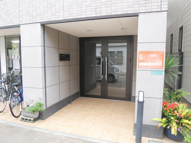 サンパティークナカムラのエントランス|清潔なエントランスです