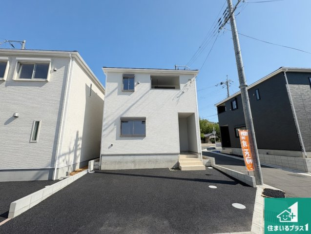 ■枚方市釈尊寺町　第4期　新築一戸建ての外観|お客様に長く安心して住んでいだだける事にこだわった家づくり！住んでからのアフターサービスにもしっかりと取り組んでいます！